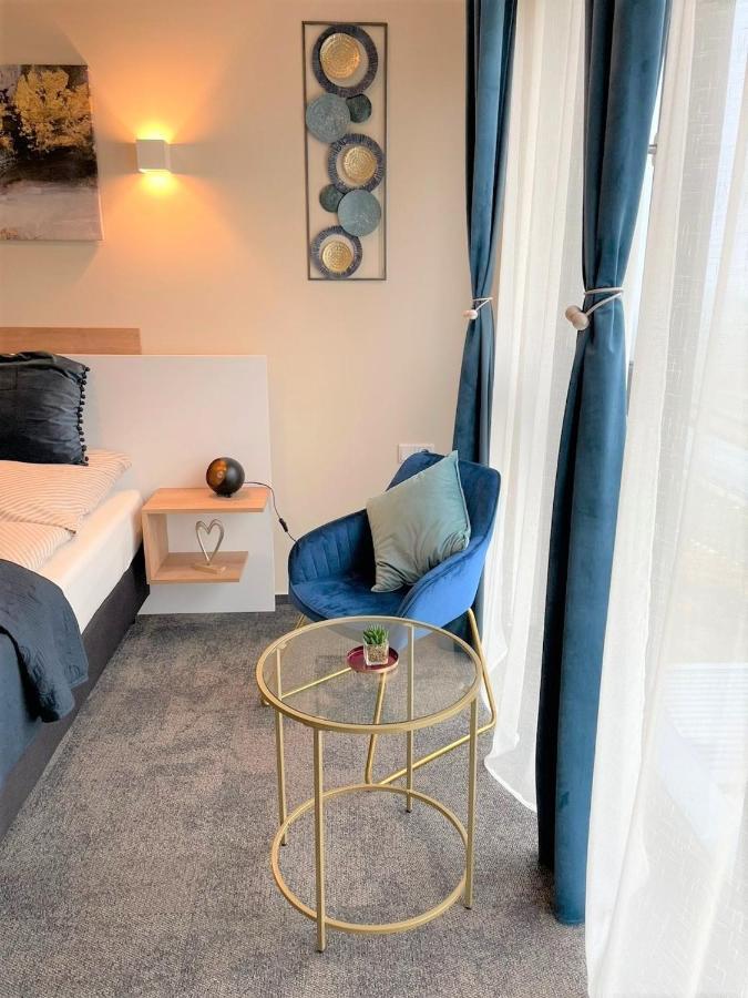 Likedaheim Apartments Rosbach vor der Hohe Luaran gambar