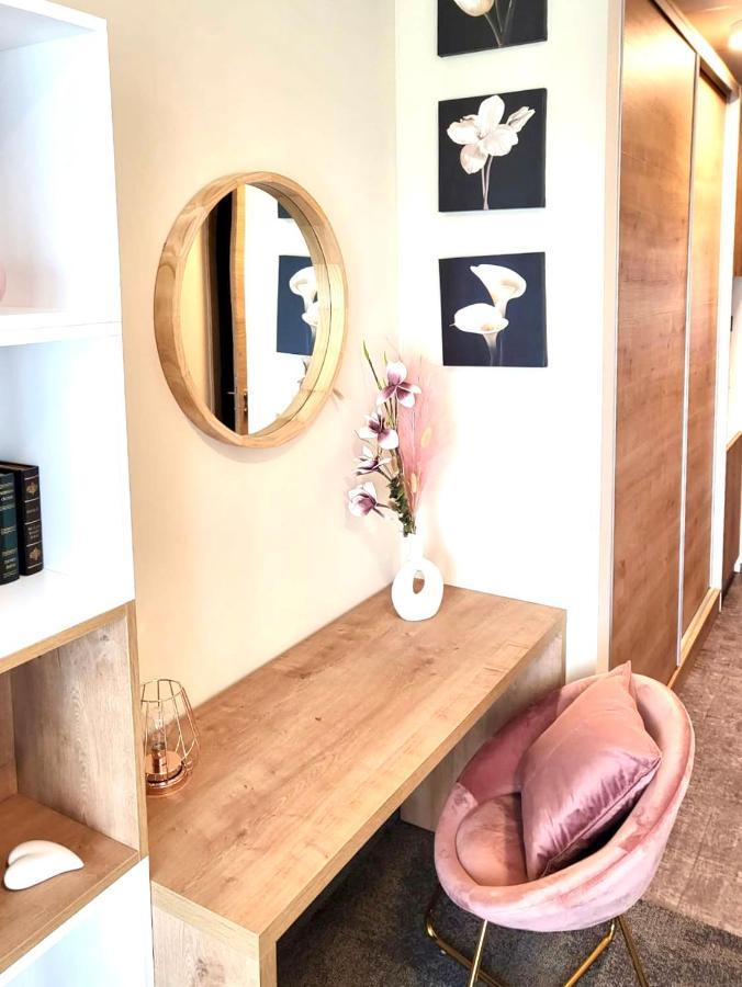 Likedaheim Apartments Rosbach vor der Hohe Luaran gambar