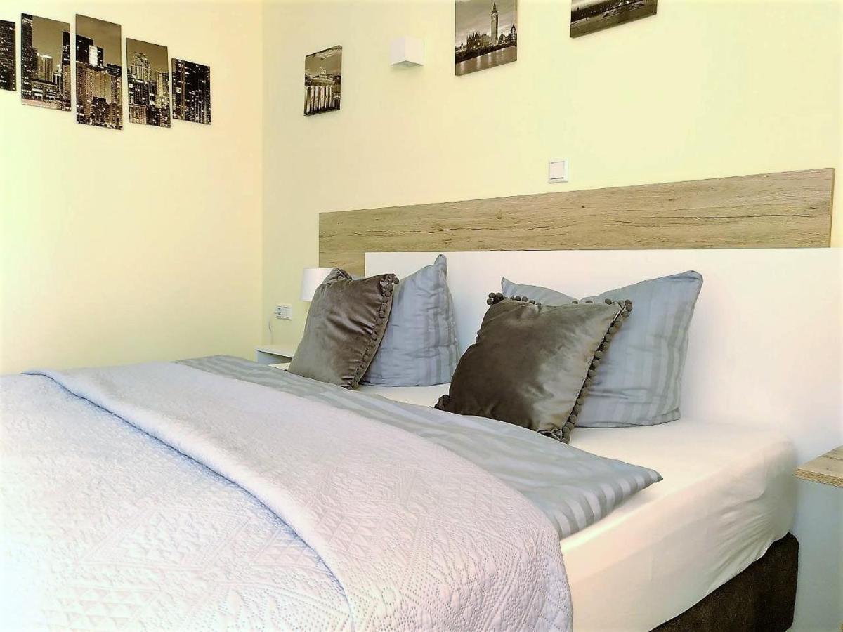 Likedaheim Apartments Rosbach vor der Hohe Luaran gambar